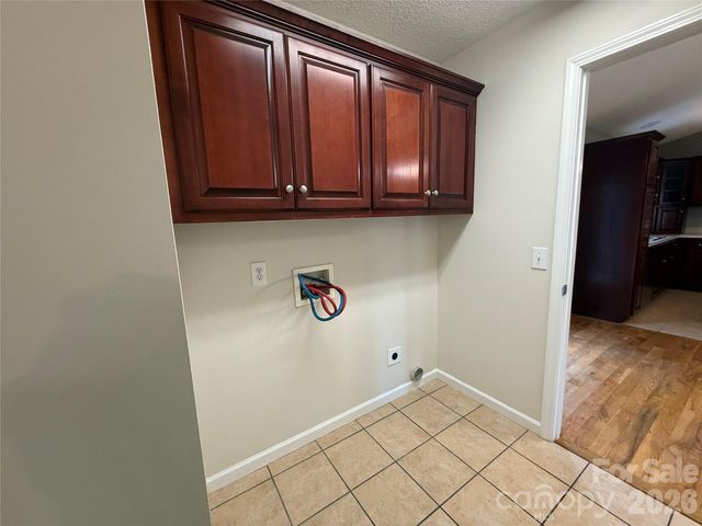 153 Deer Creek Drive, Hudson, NC 28638