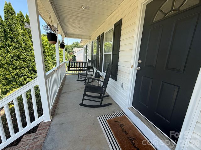 153 Deer Creek Drive, Hudson, NC 28638