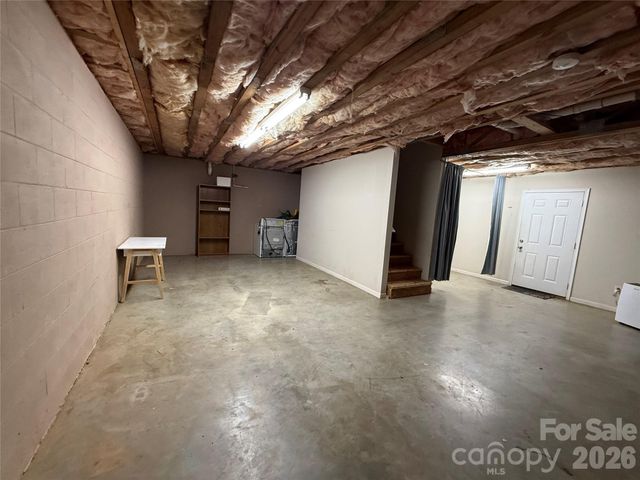 153 Deer Creek Drive, Hudson, NC 28638
