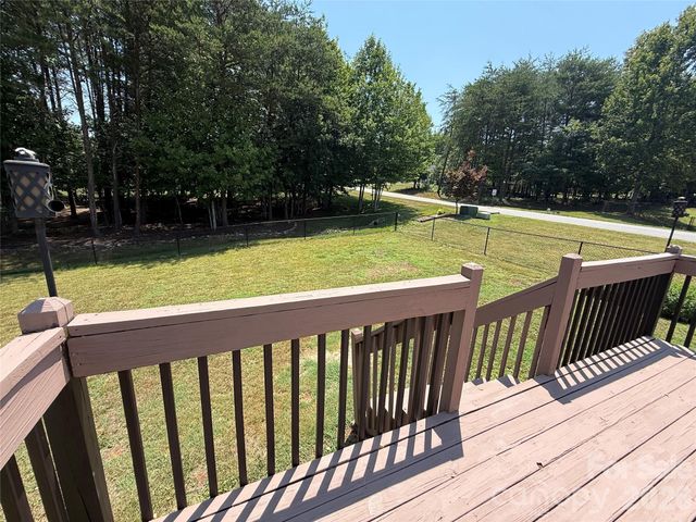 153 Deer Creek Drive, Hudson, NC 28638