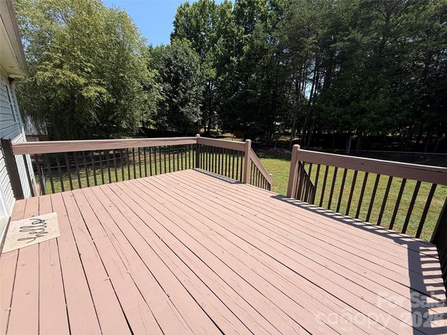 153 Deer Creek Drive, Hudson, NC 28638
