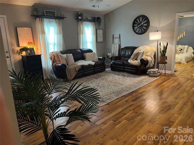 153 Deer Creek Drive, Hudson, NC 28638