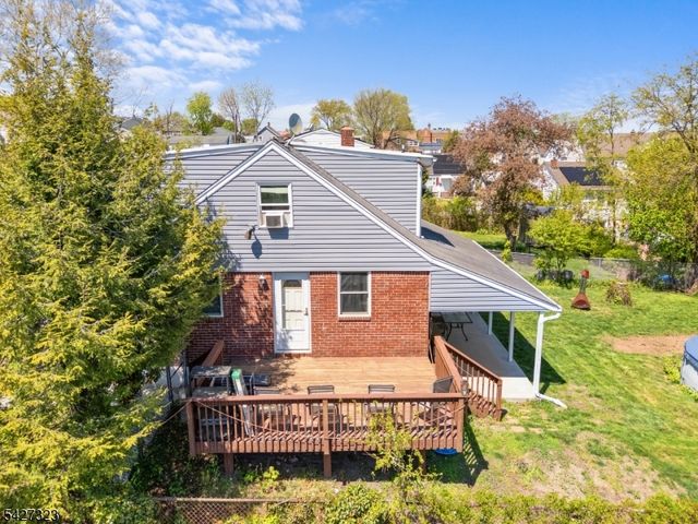 9 Leopold Ter, Clifton City, NJ 07011