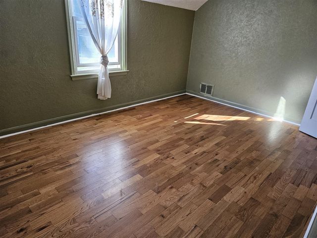 702 Leland Court, Adrian, MI 49221