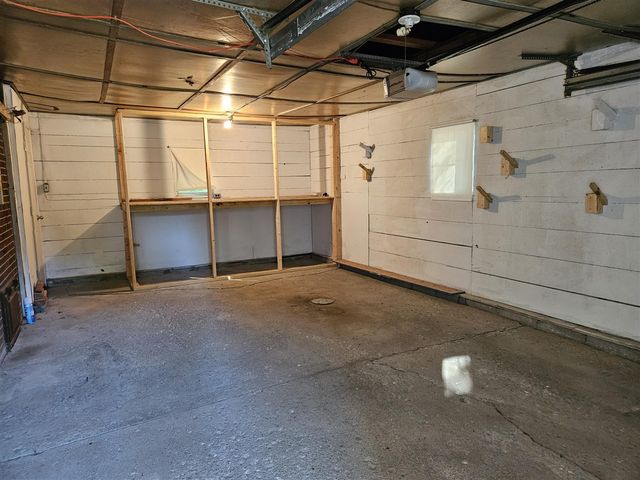 702 Leland Court, Adrian, MI 49221