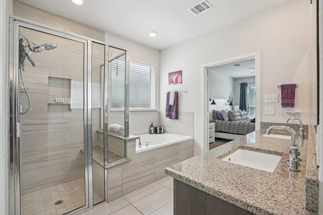 415 Barrios Bay Lane, La Porte, TX 77571