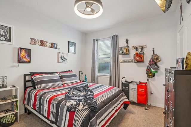 415 Barrios Bay Lane, La Porte, TX 77571