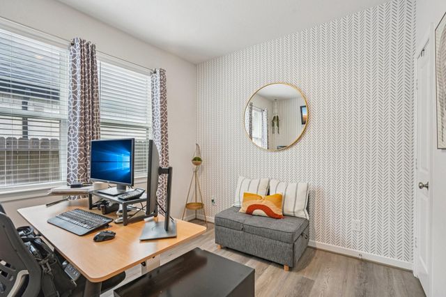 415 Barrios Bay Lane, La Porte, TX 77571