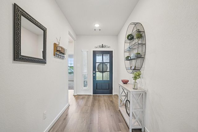 415 Barrios Bay Lane, La Porte, TX 77571