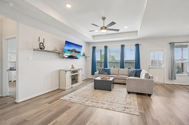 415 Barrios Bay Lane, La Porte, TX 77571