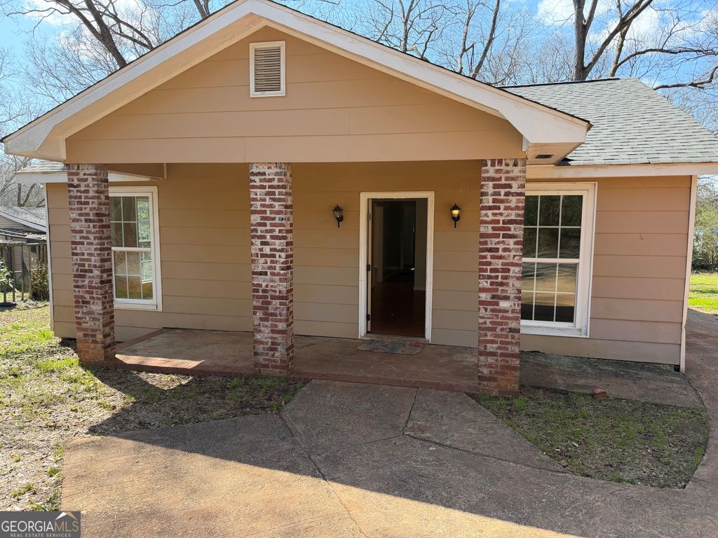 1484 Zorn Street, Thomaston, GA 30286