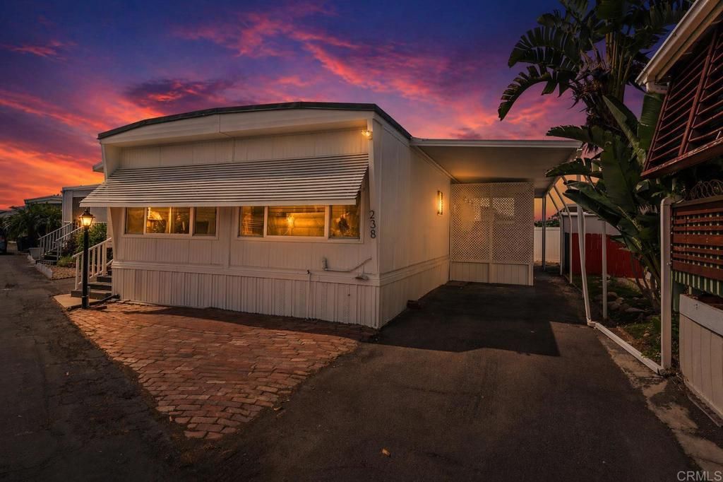 Image 29 of property listing at 6460 Convoy Court SPC 238, San Diego, CA 92117