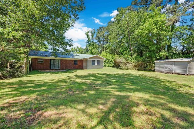 3 Shari Ct., Little Rock, AR 72204