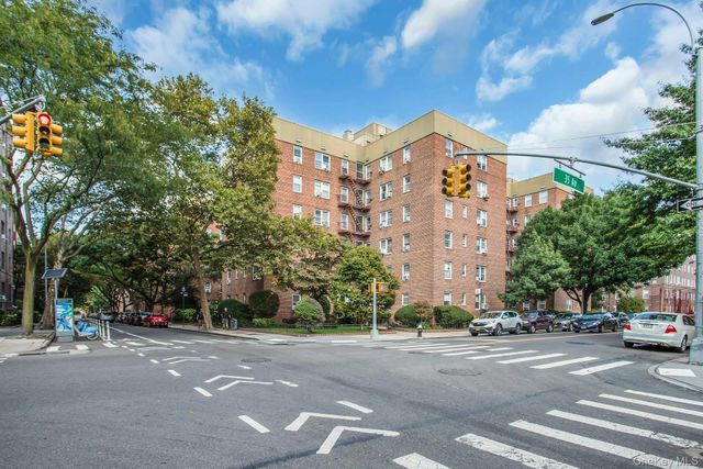 34-49 81st Street 2R, Jackson Heights, NY 11372