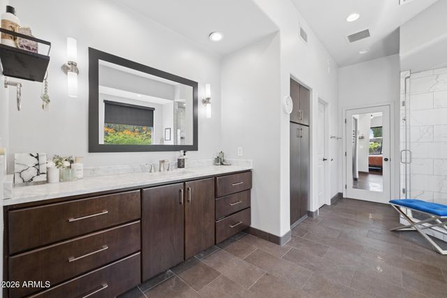 5847 E Quail Track Drive, Scottsdale, AZ 85266