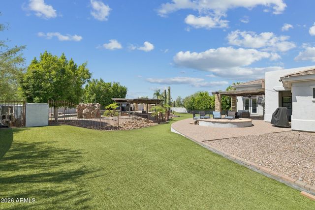5847 E Quail Track Drive, Scottsdale, AZ 85266