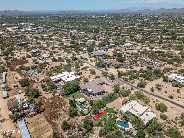 5847 E Quail Track Drive, Scottsdale, AZ 85266
