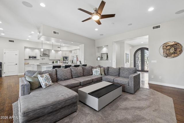 5847 E Quail Track Drive, Scottsdale, AZ 85266