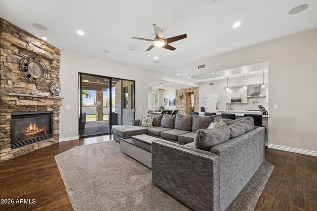 5847 E Quail Track Drive, Scottsdale, AZ 85266