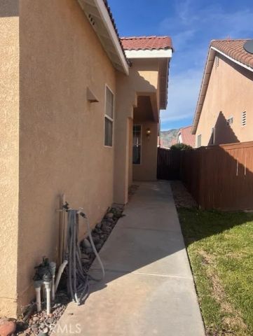 747 Camino De Oro, San Jacinto, CA 92583