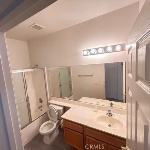 747 Camino De Oro, San Jacinto, CA 92583