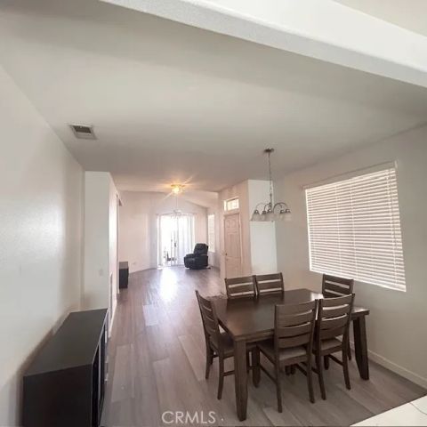 747 Camino De Oro, San Jacinto, CA 92583