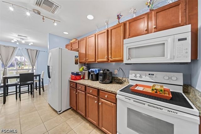 1243 Earnest ST E, Lehigh Acres, FL 33974