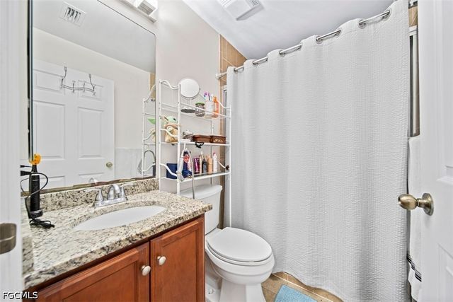 1243 Earnest ST E, Lehigh Acres, FL 33974
