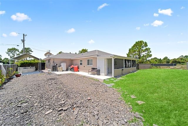 1243 Earnest ST E, Lehigh Acres, FL 33974