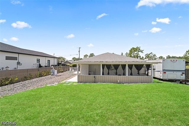1243 Earnest ST E, Lehigh Acres, FL 33974