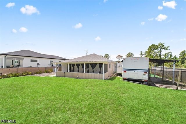 1243 Earnest ST E, Lehigh Acres, FL 33974