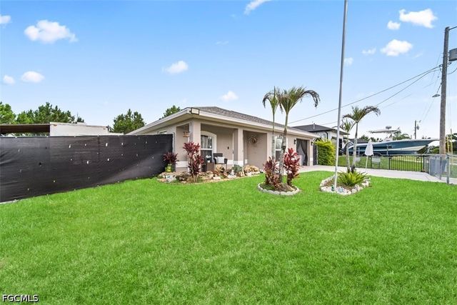 1243 Earnest ST E, Lehigh Acres, FL 33974