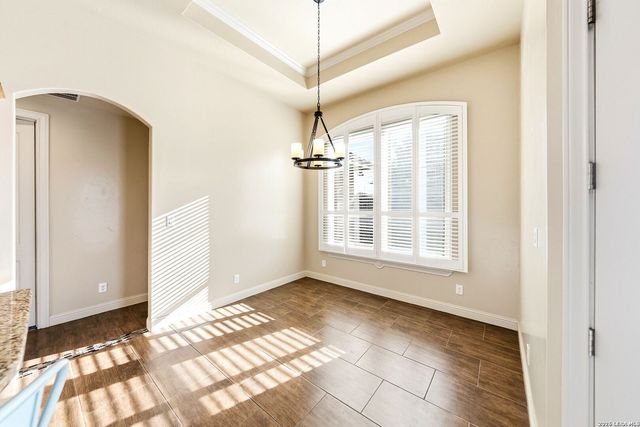 104 S Elise Dr, La Vernia, TX 78121