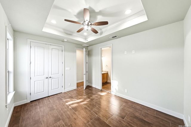 104 S Elise Dr, La Vernia, TX 78121