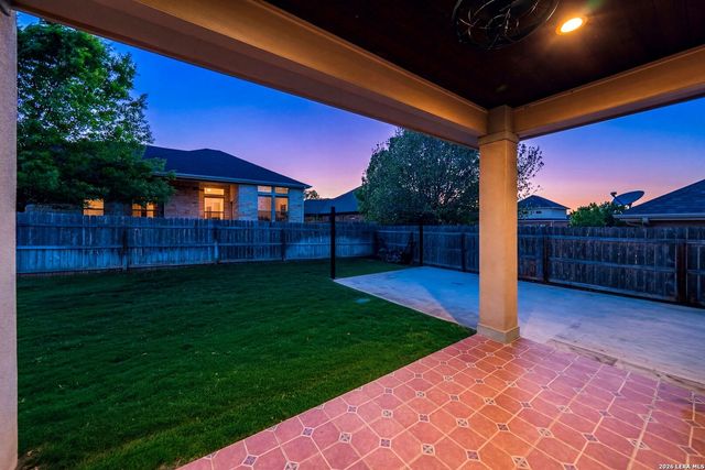 104 S Elise Dr, La Vernia, TX 78121