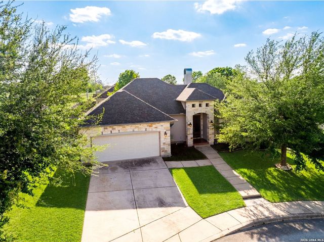 104 S Elise Dr, La Vernia, TX 78121