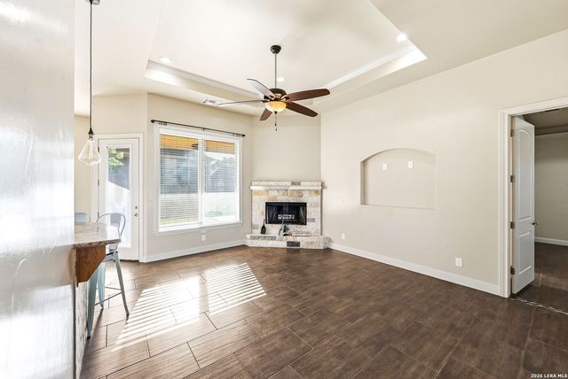 104 S Elise Dr, La Vernia, TX 78121