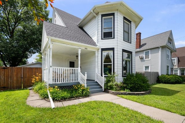 1920 Walling Court, Davenport, IA 52803