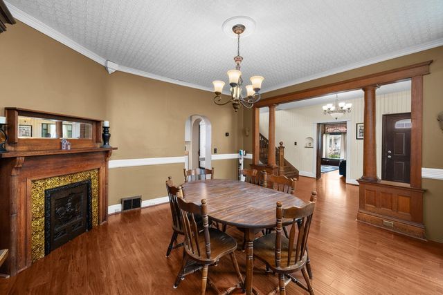 1920 Walling Court, Davenport, IA 52803