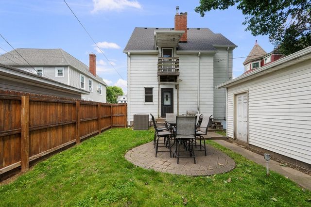 1920 Walling Court, Davenport, IA 52803