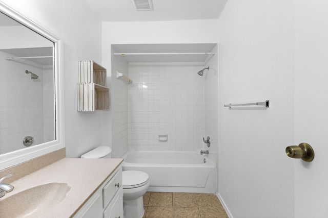 14777 Wunderlich Drive 1506, Houston, TX 77069