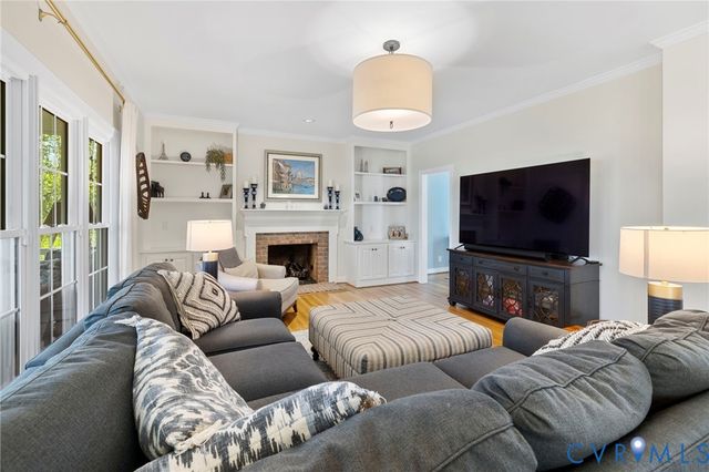 12212 Renwick Pl, Glen Allen, VA 23059