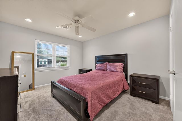 2133 Winrock Boulevard 34, Houston, TX 77057