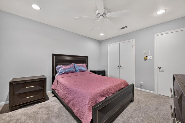 2133 Winrock Boulevard 34, Houston, TX 77057