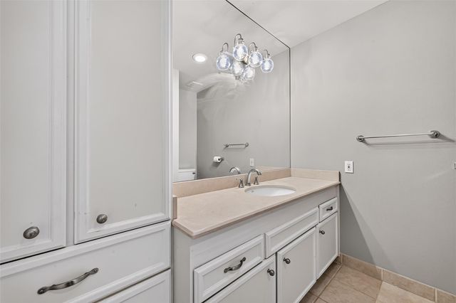 2133 Winrock Boulevard 34, Houston, TX 77057