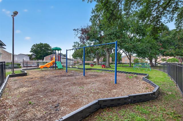 2133 Winrock Boulevard 34, Houston, TX 77057