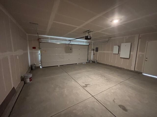 2948 Bay Hill Drive, Tulare, CA 93274