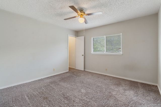 8310 BORDER RIDGE DR, San Antonio, TX 78240