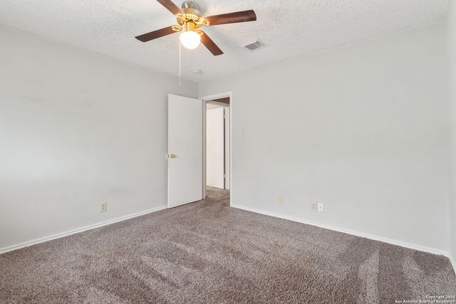 8310 BORDER RIDGE DR, San Antonio, TX 78240