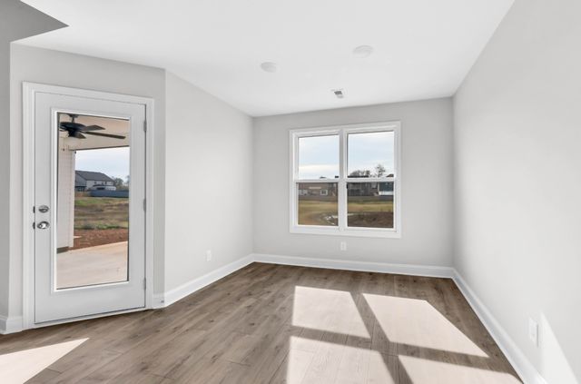 2677 Brewster Dr, Clarksville, TN 37042